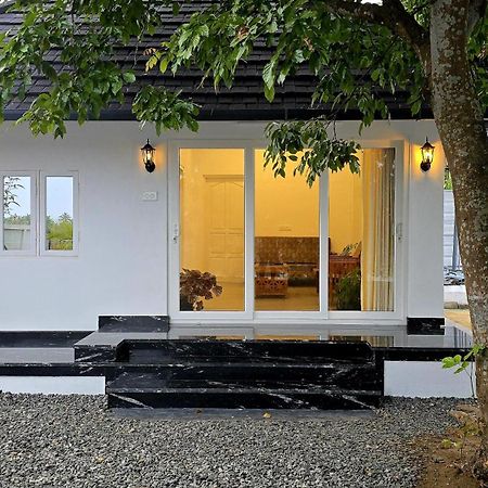 Pradeep'S Backwater Villa Коччи Экстерьер фото